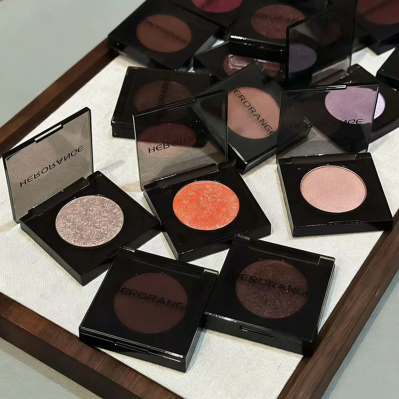 Herorange 16 Color Eyeshadow Highlight Palette Matte Shimmer Orange Brown Pink Champagne Waterproof Portable Festival Mak — image 5