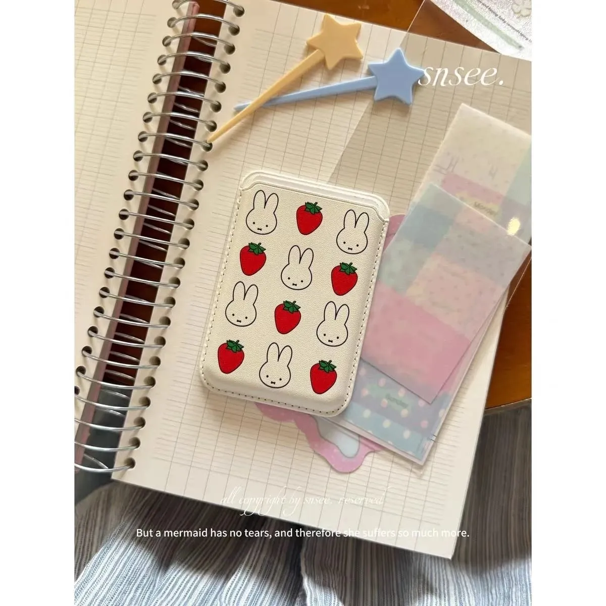 Casing Kartu Magnetik Kelinci Miffy Kawaii Casing Kartu Miffy Anjing Garis Kartun Lucu Cocok untuk 16Promax 15Pro 14Plus