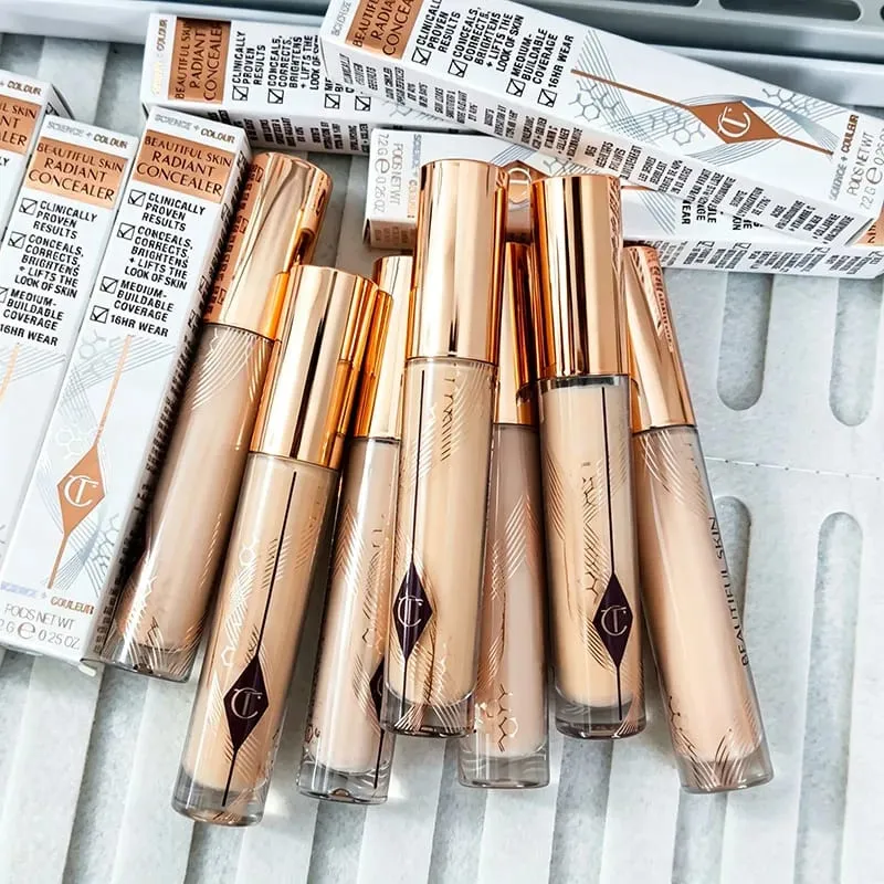 Charlotte Highlighter Foundation Texture continua del trucco Correttore idratante Fissante Spray Essenza Tilbury Cosmetic