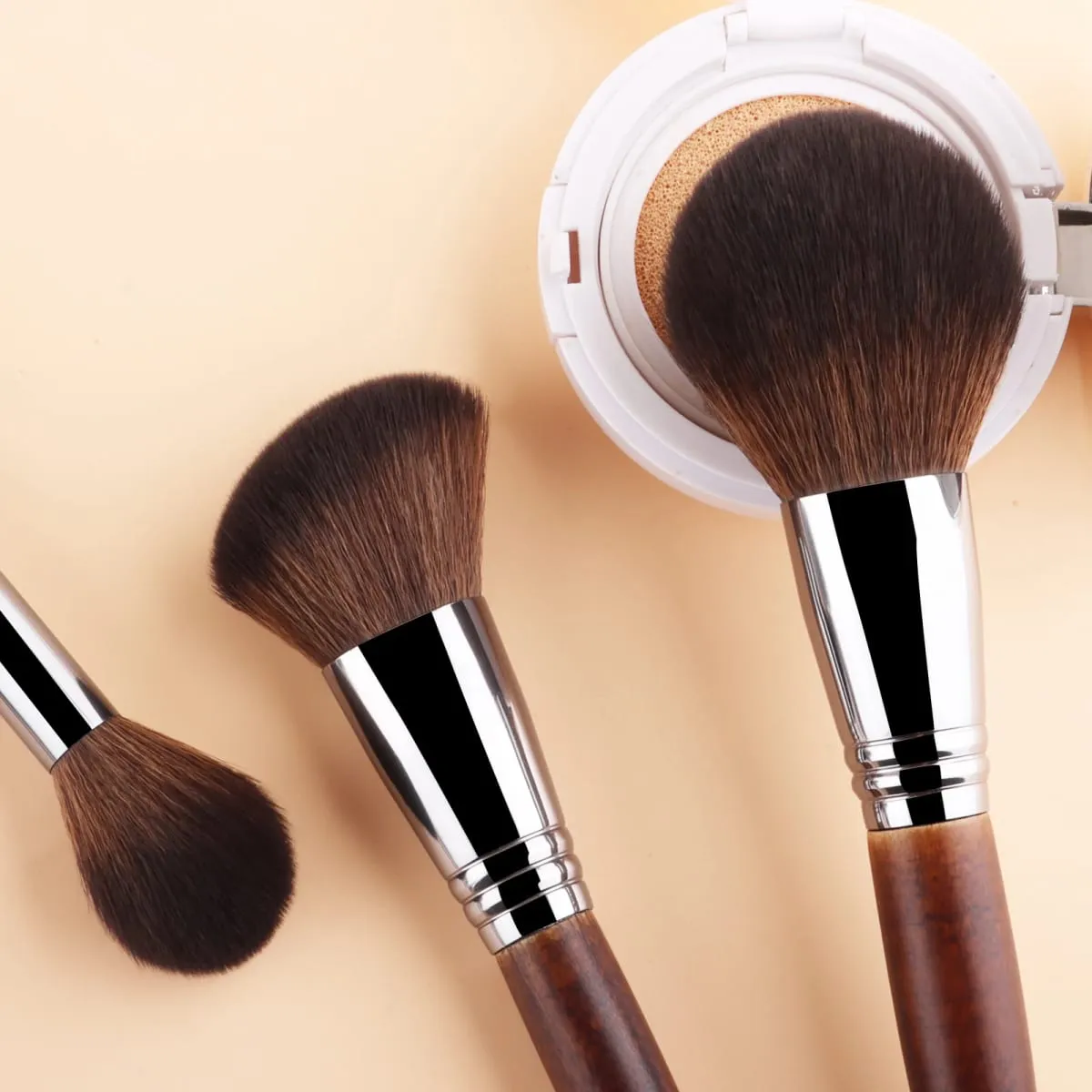 3Pcs Solid Wood Handle Powder Brush Set Round Setting Powder/Angled Contour/Flame Blush Brush Synthetic Fiber