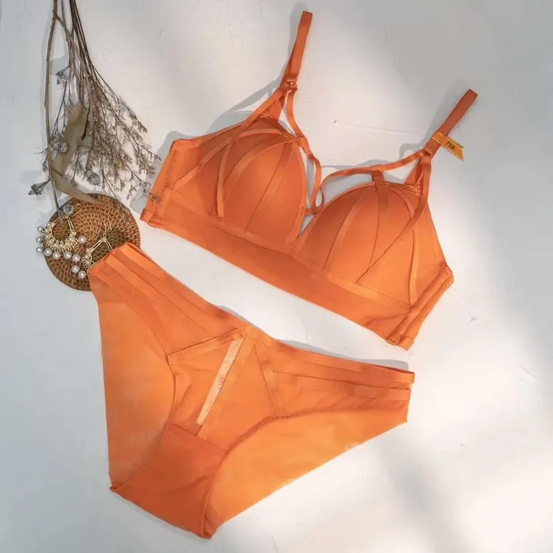 high quality sexy women bras and brief two piece set push up B C D cup striped wire summer lingerie underwear black white red