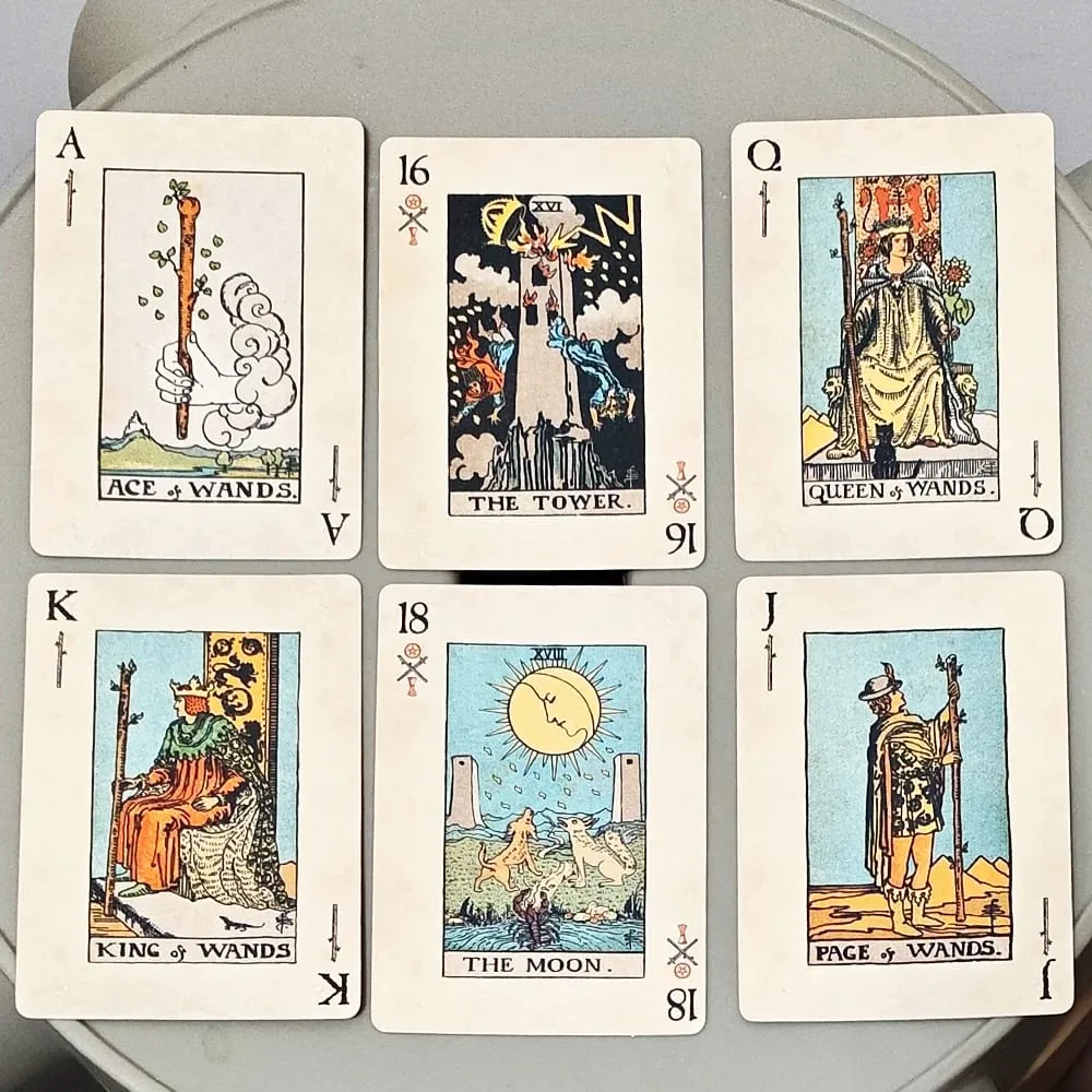 Baralho de cartas de jogo RWS: baralho de pôquer de 78 cartas de 9 * 6 cm ilustrado com imagens RWS combina tarô e cartas de jogar com relevo duplo — image 5