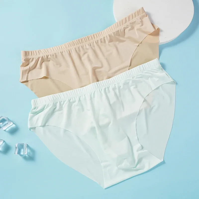 4st Ice Silk Trosor för män Sommar Transparent Sömlös Sexig Snabbtorkande Trendiga Andas Underkläder Ultratunna trosor