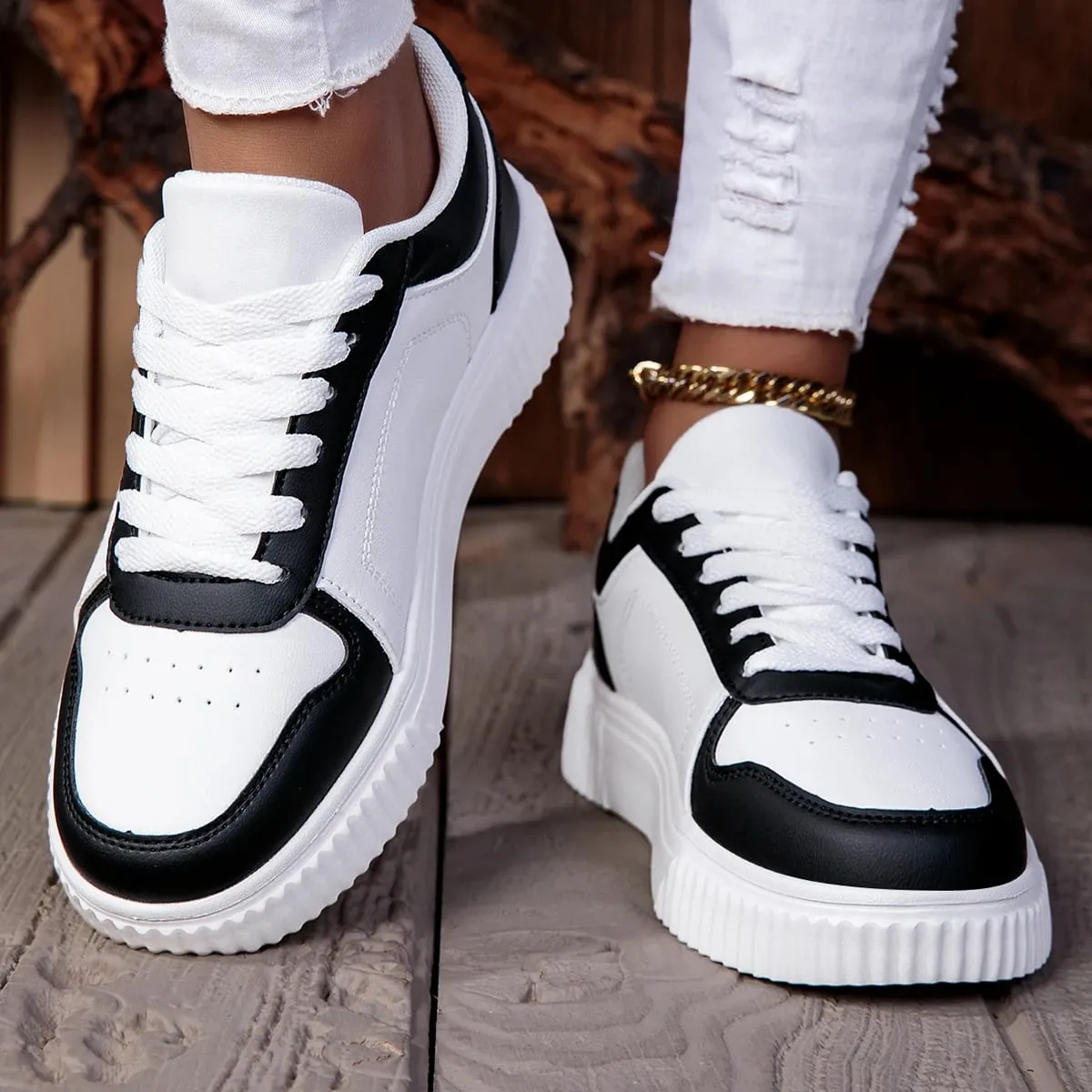 Unisex Sneakers New Arrival Large Size Classic Retro Men's Sports Skate Shoes White Thick-Soled Tennis Shoes Solid Col — image 2