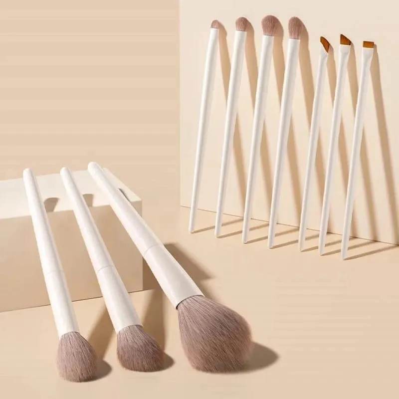 Soft Eye Makeup Brush Set for Beginners 12 Pcs Eyeshadow Blending Brushes Kit Vegan Synthetic Bristles Student Friendly Portable