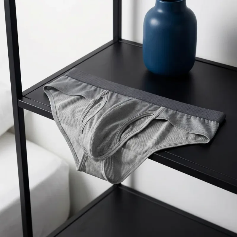 Thin Underpants Summer Thin Briefs Men Side Opening Breathable Men Ice Silk Panties Splicing Lingerie Seamless Underwear Men