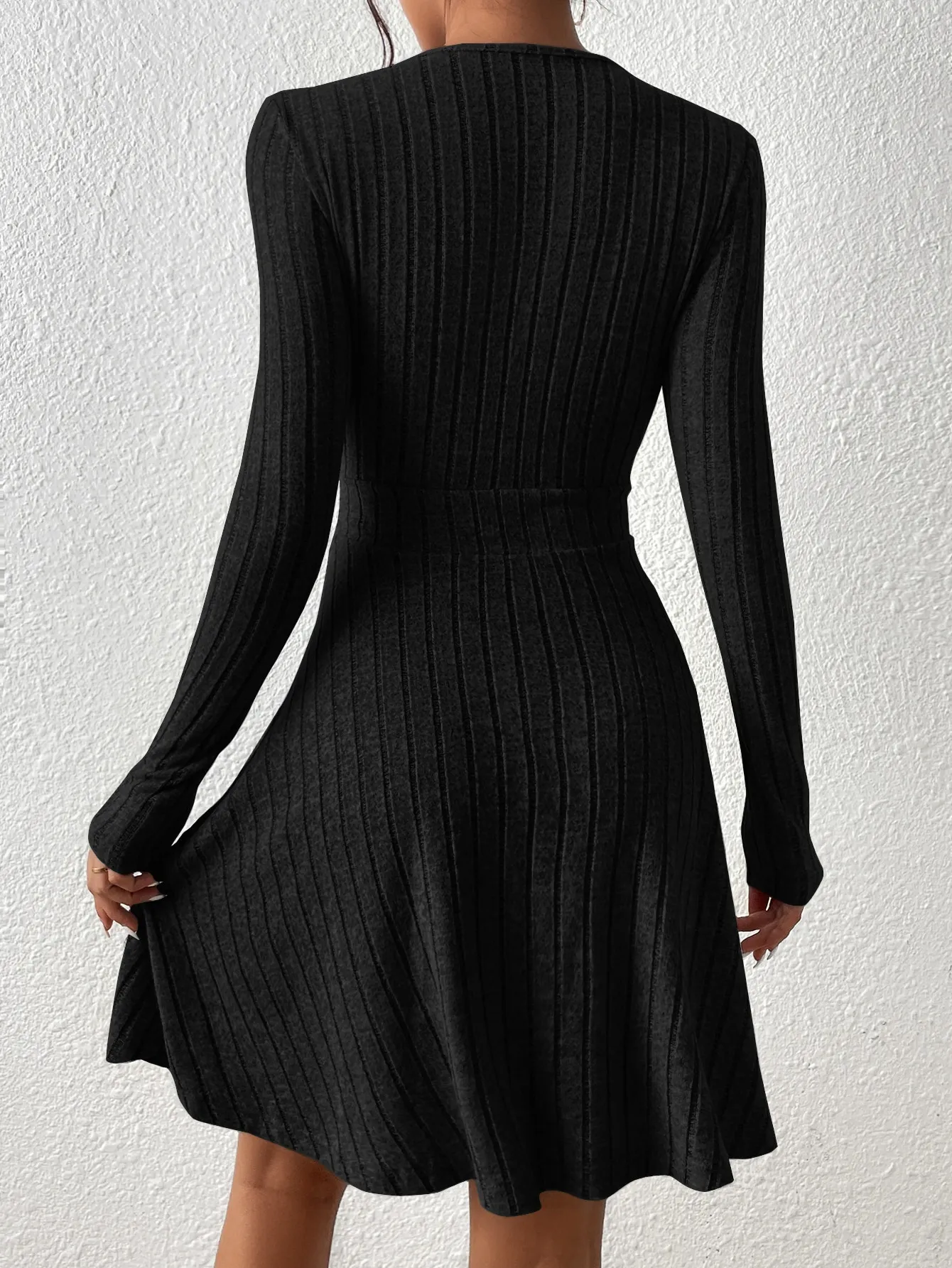 New for autumn/Winter 2024 Women Knit Slim Sexy Bodycon Dress V-Neck Long Sleeve Dress Solid Casual Midi Sweater Dress — image 2