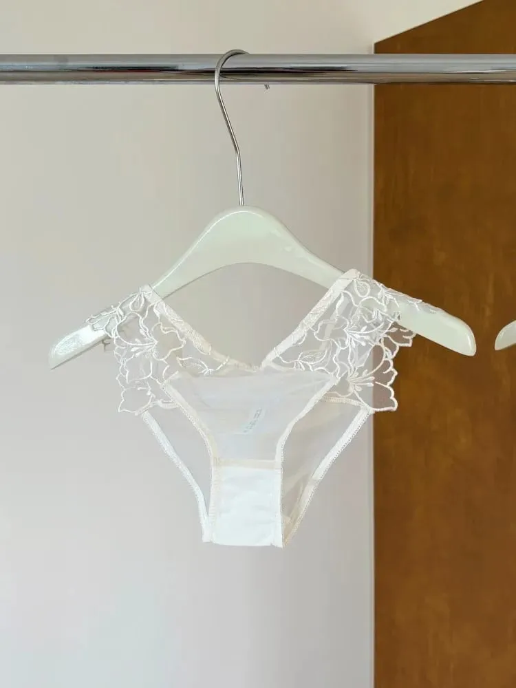 Sexy Wireless Bra for Women French Lace Triangle Bralette No Padding Underwear Minimalist Thin Strap Small Cup Lingerie MOYISU — image 7