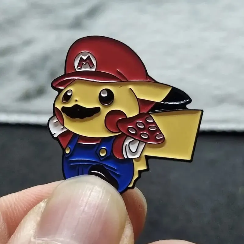 Pokemon Pikachu Enamel Pin Lapel Pins สำหรับกระเป๋าเป้สะพายหลังเข็มกลัดเหล็กป้ายเข็มกลัดแฟชั่นสำหรับเสื้อผ้าเครื่องประดับของขวัญ