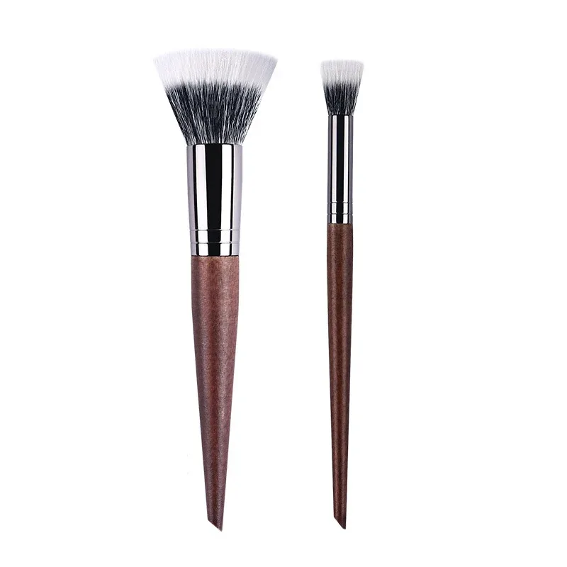 Pinceaux de maquillage professionnels réglage du contour de la poudre pinceau de maquillage multifonctionnel pointillé Blush doux poils de chèvre en bois naturel