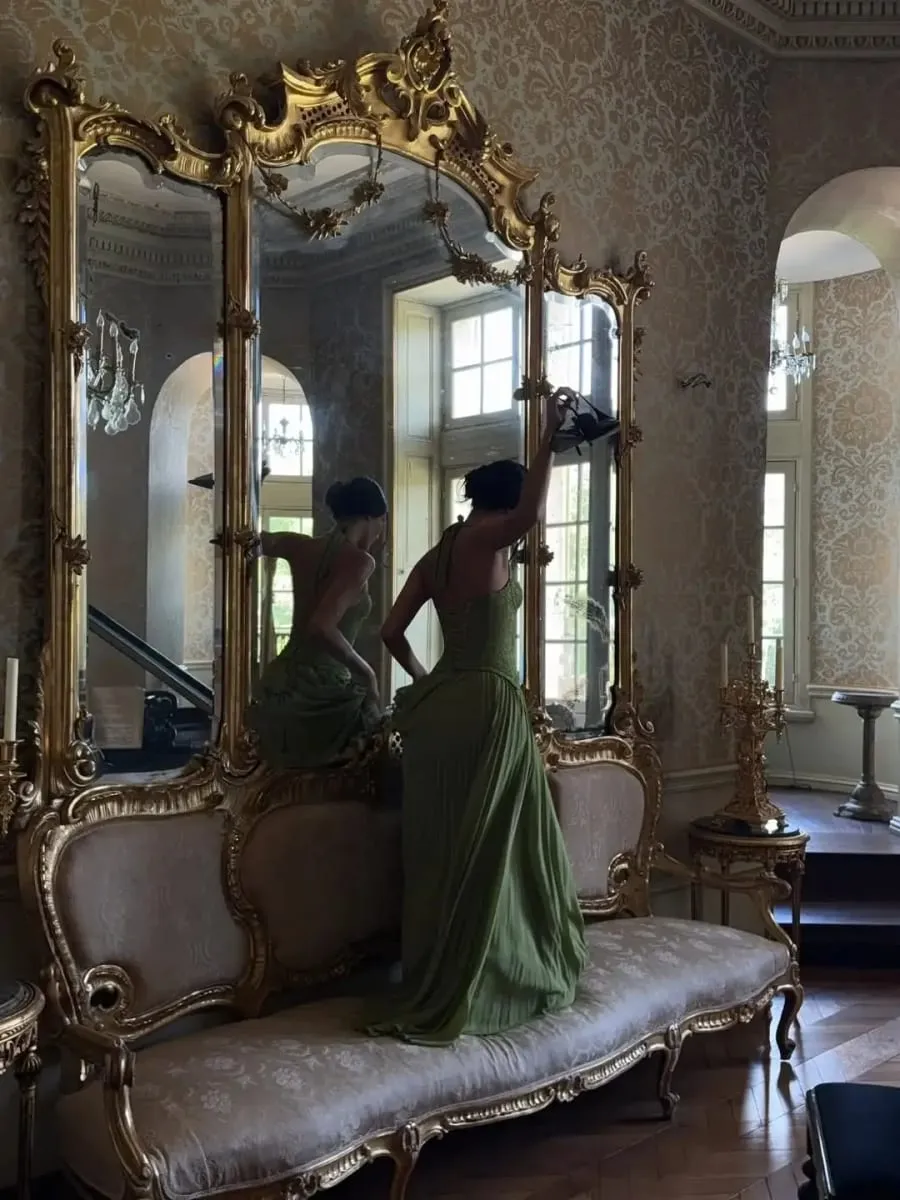 Green Fishbone Corset Halter Maxi Dress Women Backless Off Shoulder Pleated Heart Neck Slim Robe Lady Christmas Party Gown New