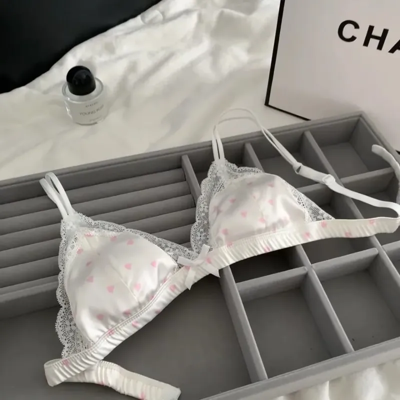 セクシーな New French Style Satin Lace Bra Panty Set Wireless Thin Triangle Cup Sweet Lingerie For Small Bust Young Ladies Size 32‑38 — image 9