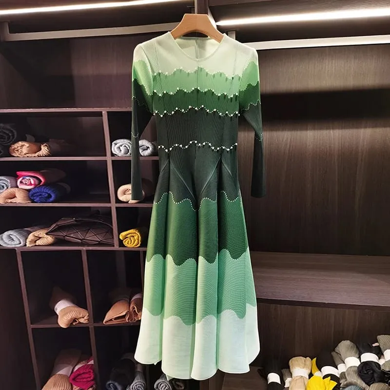 Designed Women's Pleated Dress O-neck Loose Fit High-end Fashion Color Block Beaded Long Sleeve Famale Clothing 2DB6598 — image 5