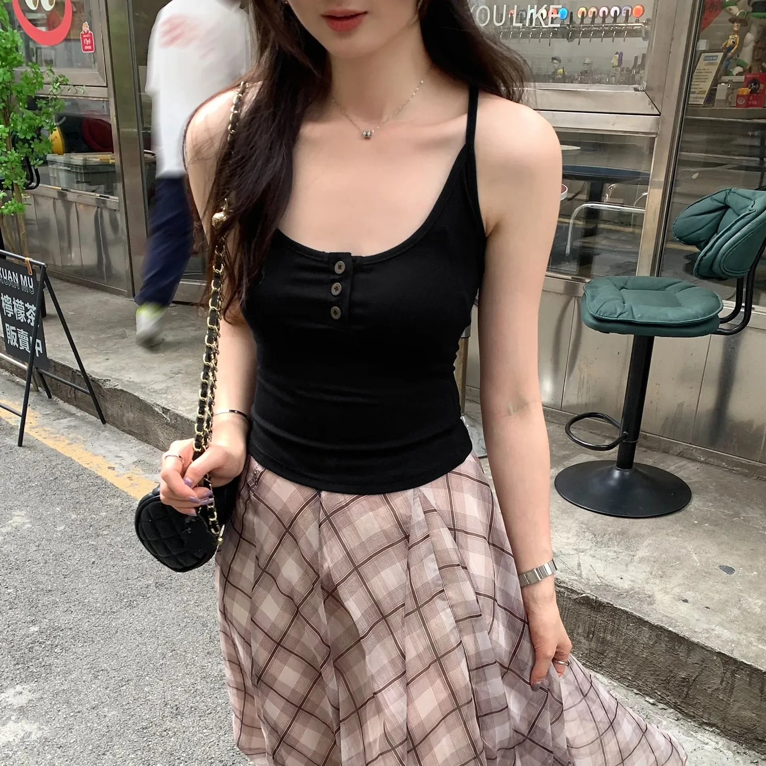 Korean Stylish Design U-Neck Button Sleeveless Camis 2026 Summer Y2K Hot Girl Layering Tank Top Solid Color Versatile Crop Top