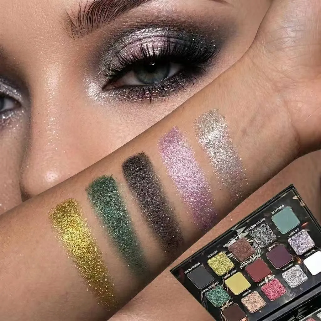 Dark Color Smoke 15 Color Eye Shadow Plate Glitter Shimmer Eyeshadow Palette Velvety Matte&Satin Finish for Eyes Long Lasting — image 3
