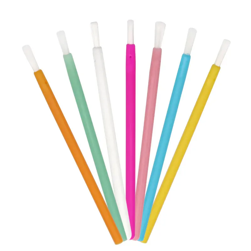 50 pcs Disposable Nylon Fiber Lip Brush Lipstick Wands Clean Applicator Lip Gloss Brushes Portable Cosmetic Women Makeup Tools — image 3
