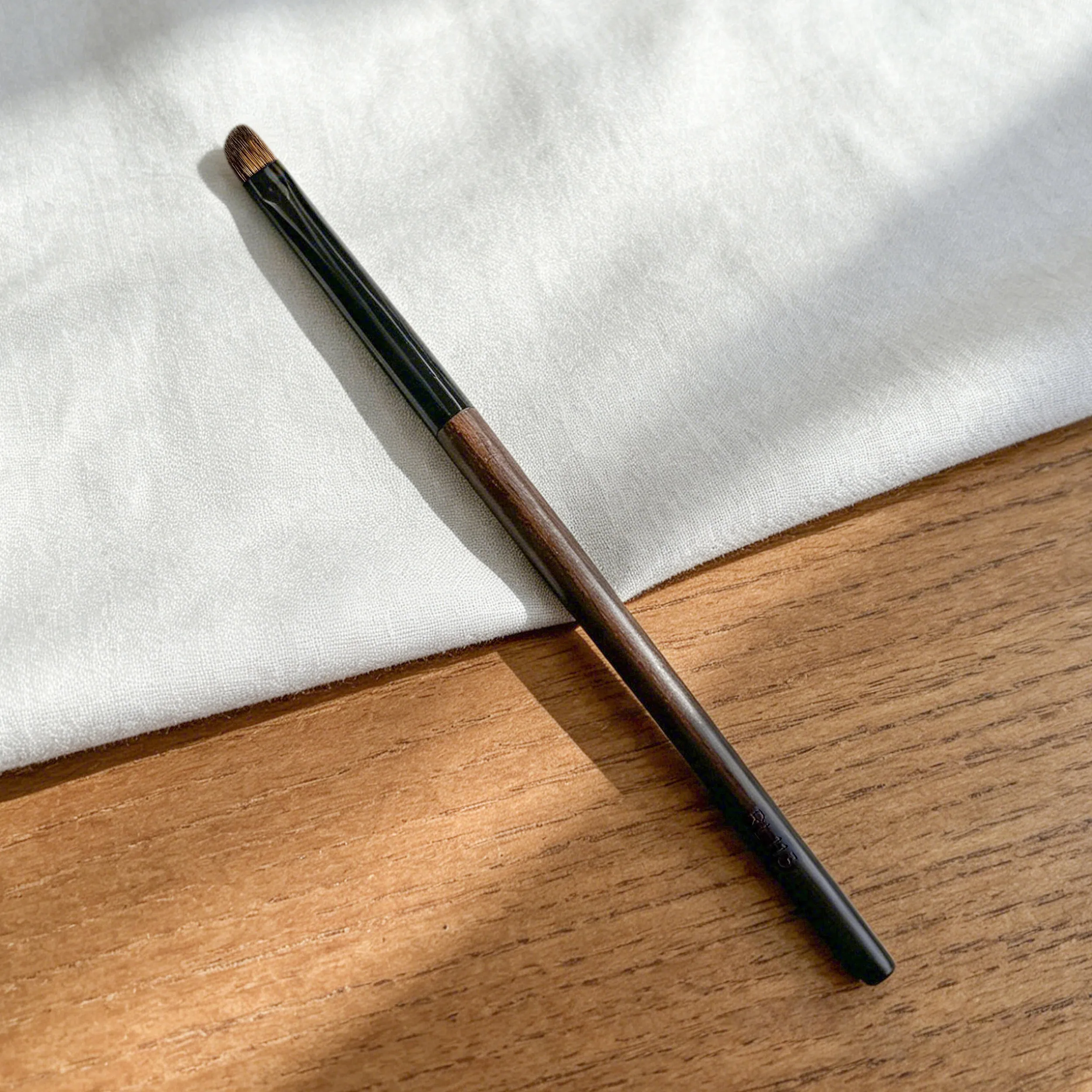 RL113 Professional Handmade Make Up Brush Flat Angled Eyeliner Brush Soft Weasel Lynx Hair Ebony Wood Handle Makeup Brushes