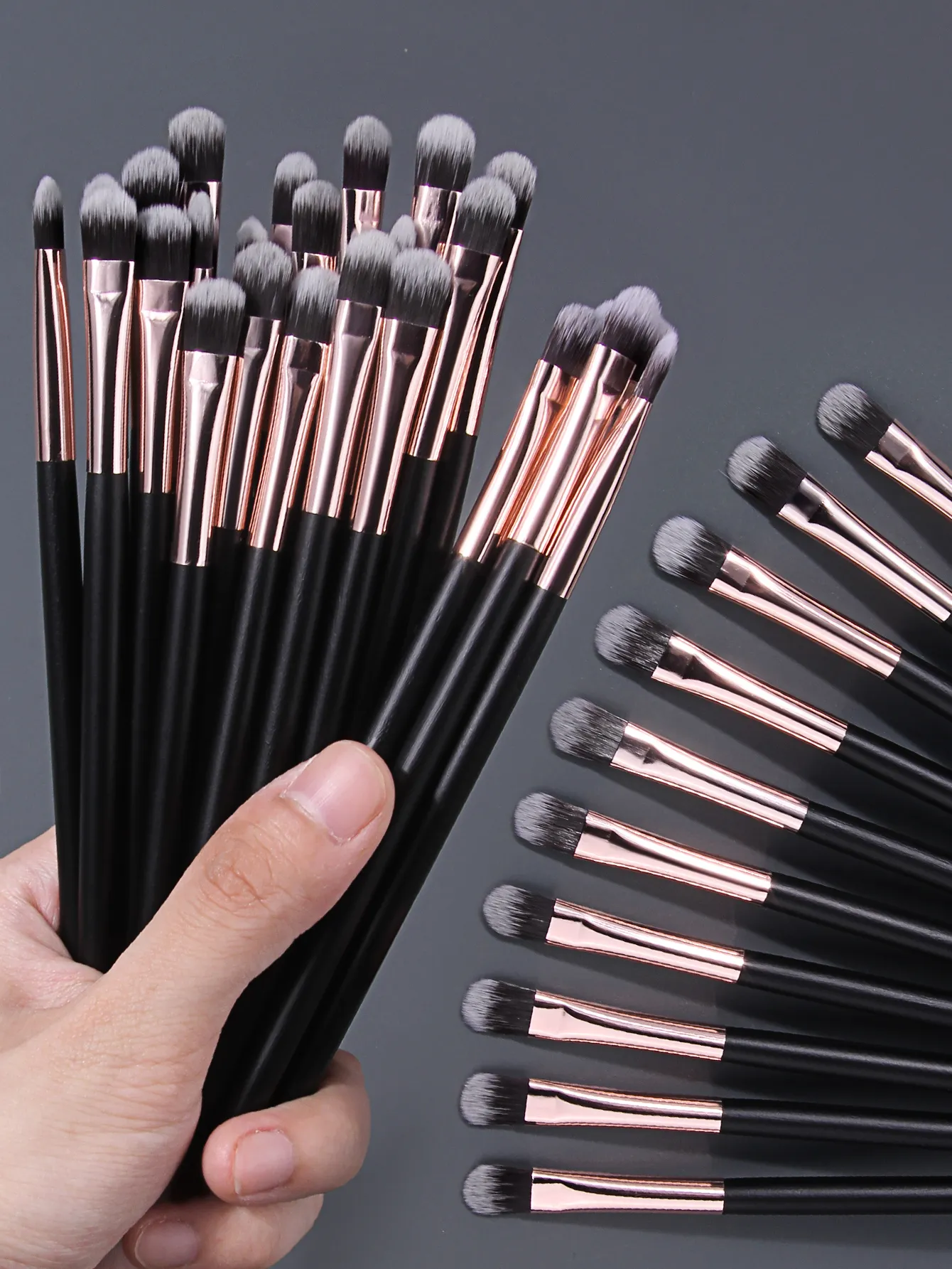 1Pc/25Pcs Eyeshadow Brush Set Soft Synthetic Eye Makeup Brushes for Blending Shading Detail Eye Makeup Tool