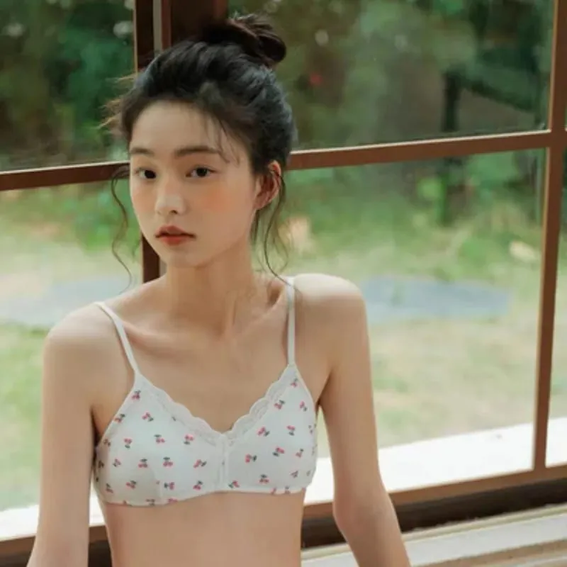 Sweet Japanese Lolita Bra Set Cherry Strawberry Print Wireless Non Padded Bralette Anti-Sagging Comfort AB Cup MOYISU 32-38 Sexy