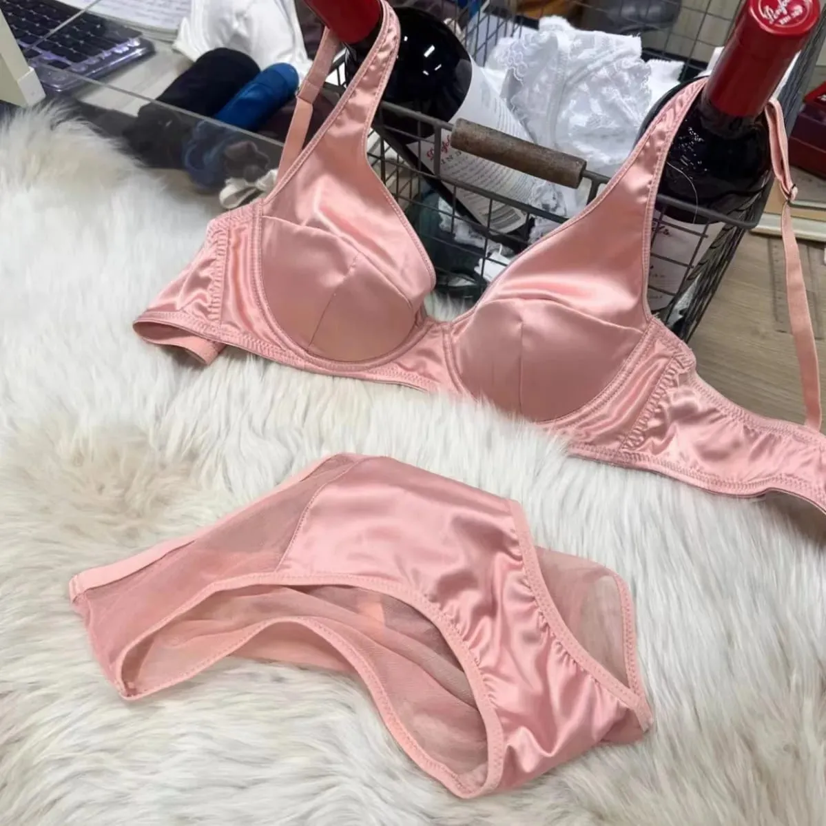 Ensemble de soutien-gorge froncé en Satin, sous-vêtements fins et confortables, sans marquage, gros seins, petit push up, lingerie, slip, costume