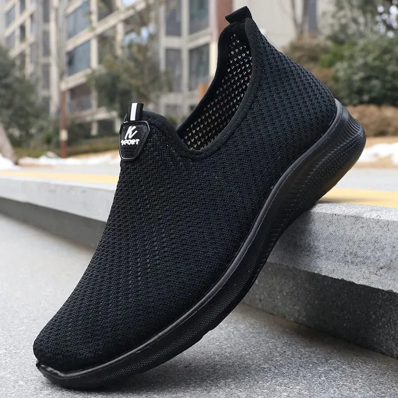 2025 Scarpe da uomo Casual Sneakers Primavera Estate Traspirante Suola morbida Leggero e conveniente Scarpe da ginnastica pigre Scarpe da uomo