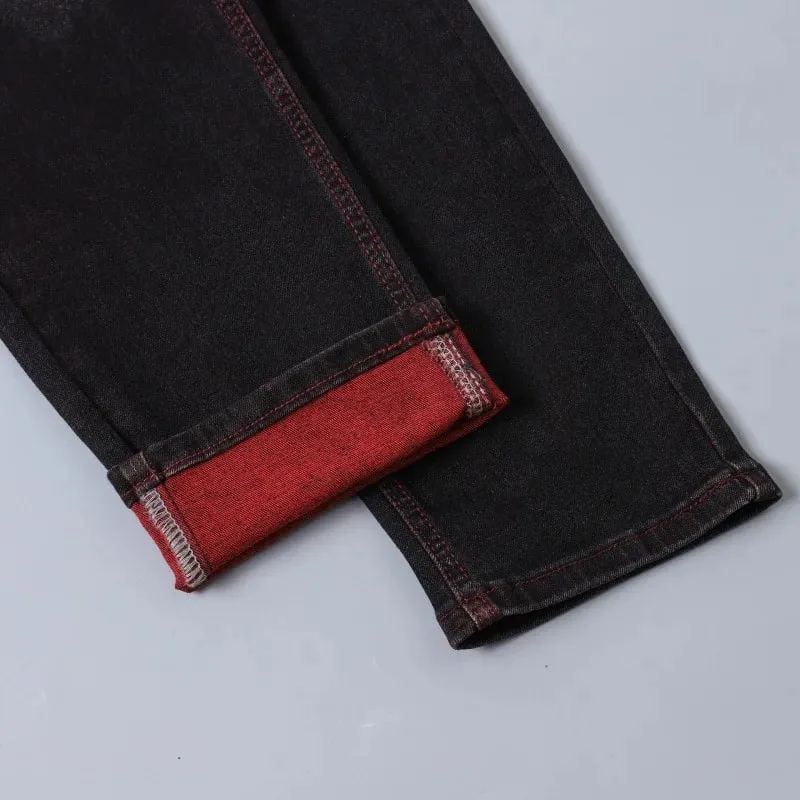 Vaqueros elásticos negros para hombre para primavera y otoño Pantalones vaqueros con detalles rasgados rojos Tallas asiáticas 28–42.