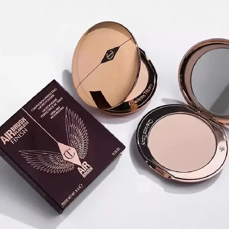 Serbuk Berus Udara Charlotte Tilbury Mengaburkan Tak Berliang&Penyerlah Hadiah Solekan Bercahaya Bercahaya Tahan Lama Fokus Lembut Bercahaya — image 6