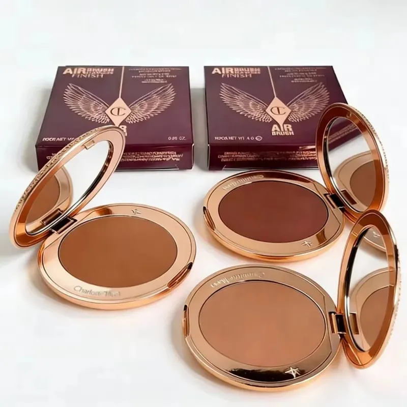 Charlotte Tilbury Cosmetics Flawless Liquid Highlighter hidrata a pele Paleta luxuosa com acabamentos metálicos brilhantes e acetinados — image 6
