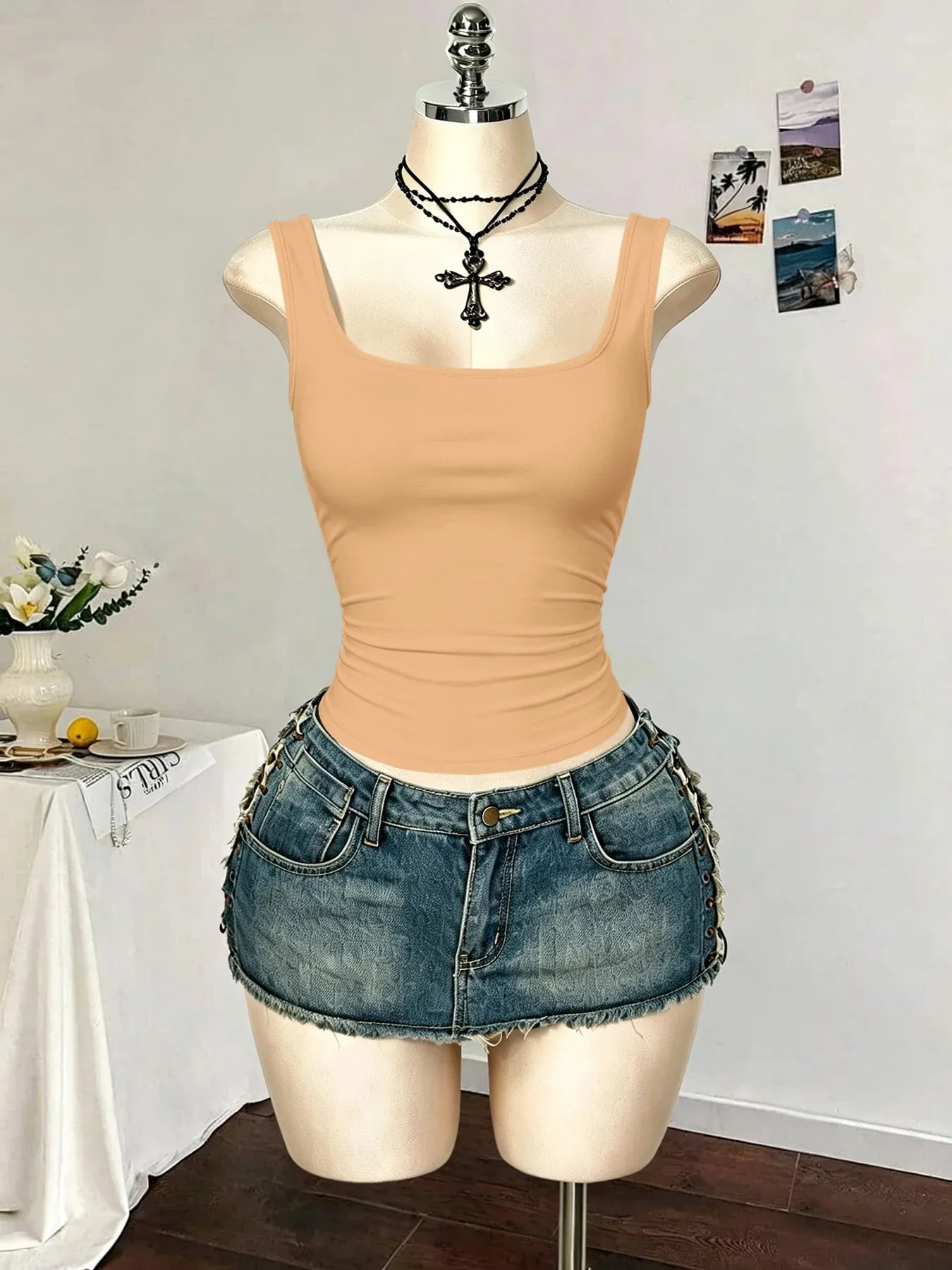Women Square Neck Wide Strap Ribbed Tank Top Sleeveless Fitted Slim Casual Cami Top