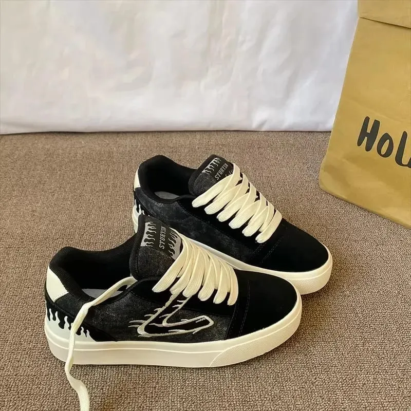 Design Sensation Men's Black White Board Shoes Spring 2026 New Style Couple Match Sport Low Top Casual Sneakers Breathable