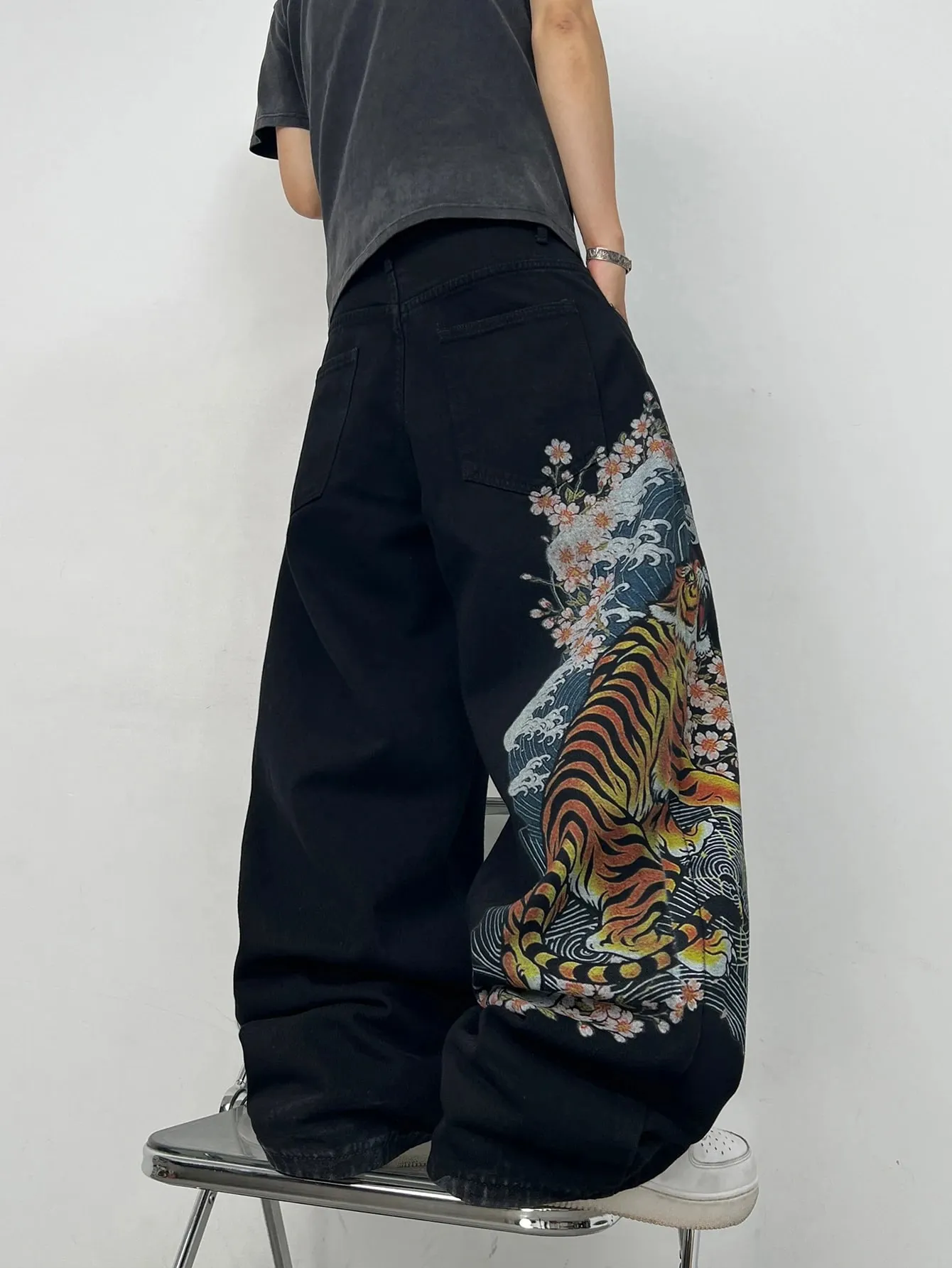 Men's Black Baggy Wide-Leg Jeans with Tiger Cherry Blossom and Wave Print Y2K Streetwear Hip-Hop Fashion Casual Versatile Pants