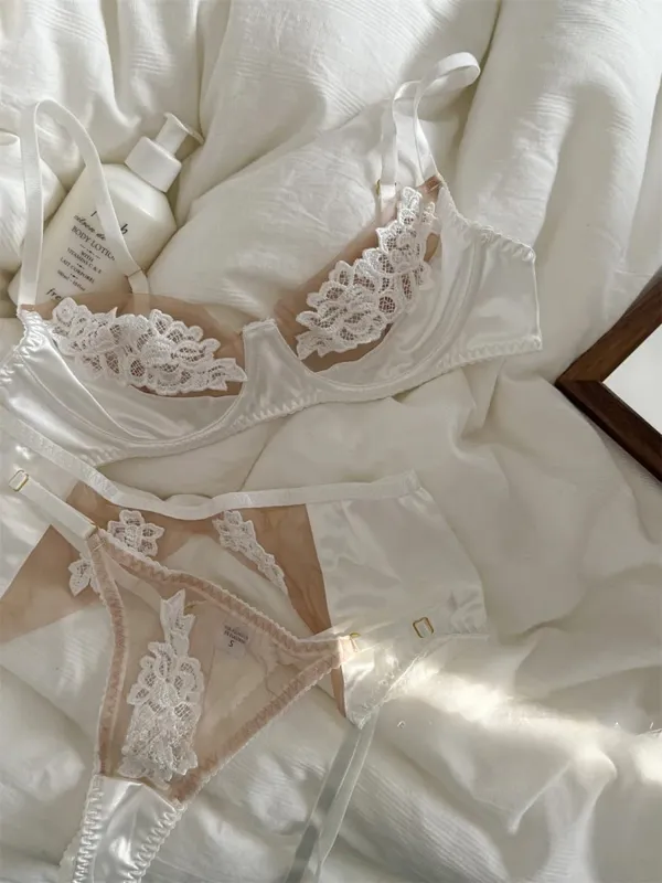 Pakaian dalam wanita bordir bunga pakaian dalam tiga potong bra tipis atasan bersirkulasi set bra ukuran besar wanita push up