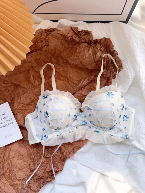 ชุดชั้นในลูกไม้เกาะอกสำหรับหน้าอกเล็ก Bralette และกางเกงชั้นในหวานและเซ็กซี่ — image 8