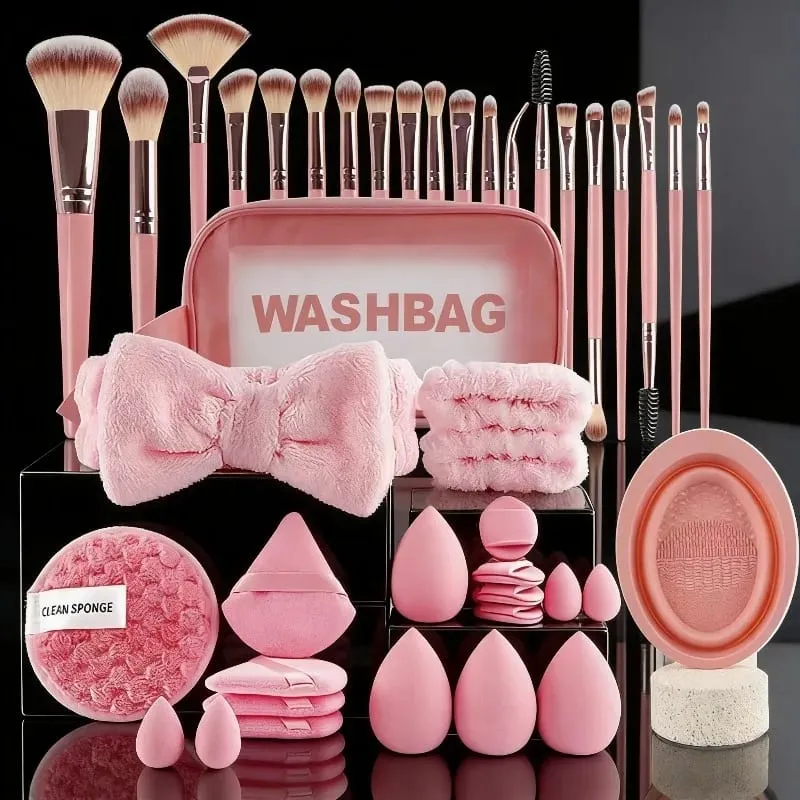 13/53pcs Professional Cosmetic Brush Set for Combination Skin with Soft Brushes Perfect for Beginners and Makeup Artists — image 1