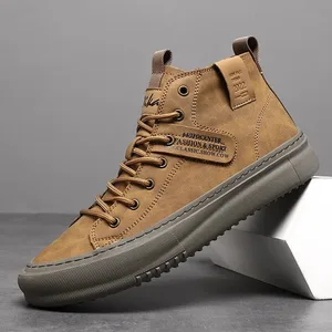 Chaussures décontractées pour hommes, nouvelles chaussures d'affaires à semelles épaisses, légères, mi-hautes, couleur unie, tendance, confortables, uniformes formels, chaussures montantes pour hommes