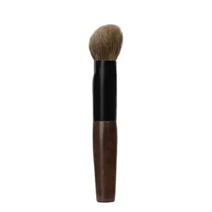 Pinceaux de maquillage professionnels faits à la main, poils de chèvre naturels doux, pinceau de fond de teint incliné, manche court en bois d'ébène, T101