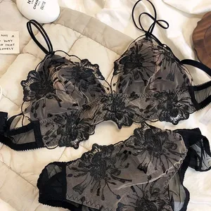 Embroidered Lace Bralette Set Triangle Cup Wireless Bra for Large Breasts Ultra Thin & Breathable Lingerie