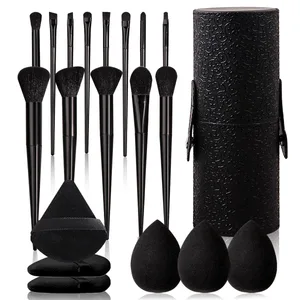 Set Alat Solek 20 Keping Hitam: 13 Berus Mekap +3 Keping Telur Kecantikan +3 Keping Puff Serbuk +1 Keping Baldi Penyimpanan