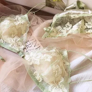 Conjunto de lencería de nicho francés, Bralette con copa triangular de malla bordada, sin aros, encaje Retro, sujetador fino y Sexy cómodo, Tushy MOYISU de EE. UU.