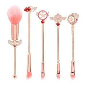 Conjunt de pinzells de maquillatge suau i esponjós amb mànec metàl·lic de 5 peces Anime Card Captor, cosmètics Sakura, raspall en pols, pinzell per a celles d'ombra d'ulls rosa